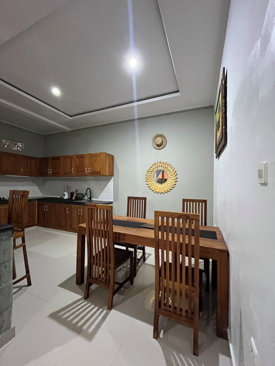 Luxury Villa, Garden View | Private kitchenette | Electric kettle