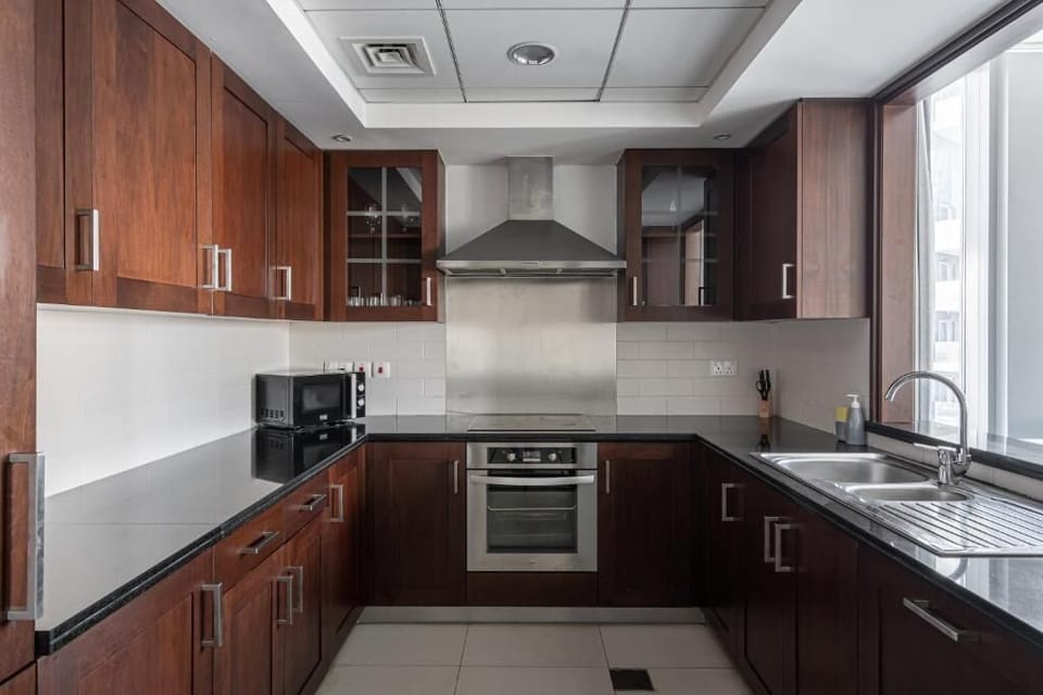 Apartment, Balcony, City View | Private kitchen