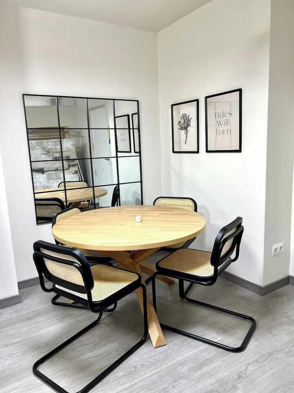 Comfort Apartment, 3 Bedrooms | Dining room