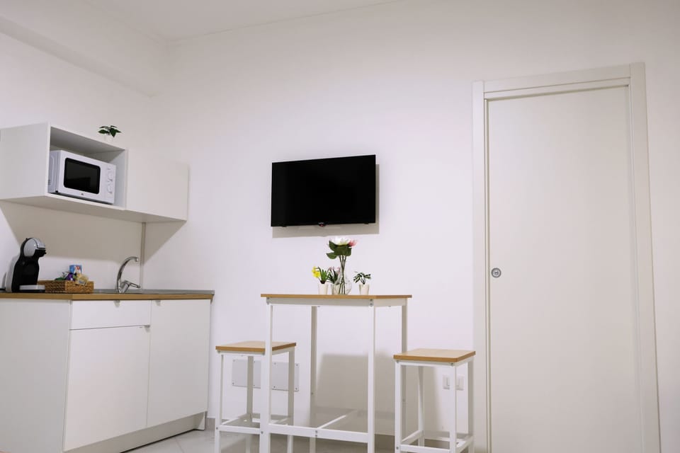 Comfort Quadruple Room | Desk, free WiFi, bed sheets