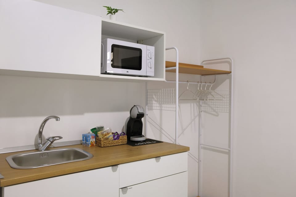 Comfort Double Room | Desk, free WiFi, bed sheets