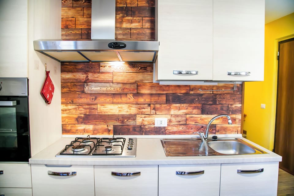Duplex, Mountain View | Private kitchen | Fridge, microwave, oven, stovetop