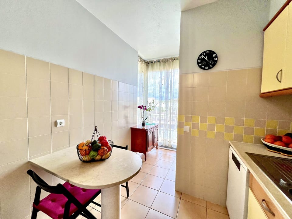 Microwave, oven, coffee/tea maker, toaster