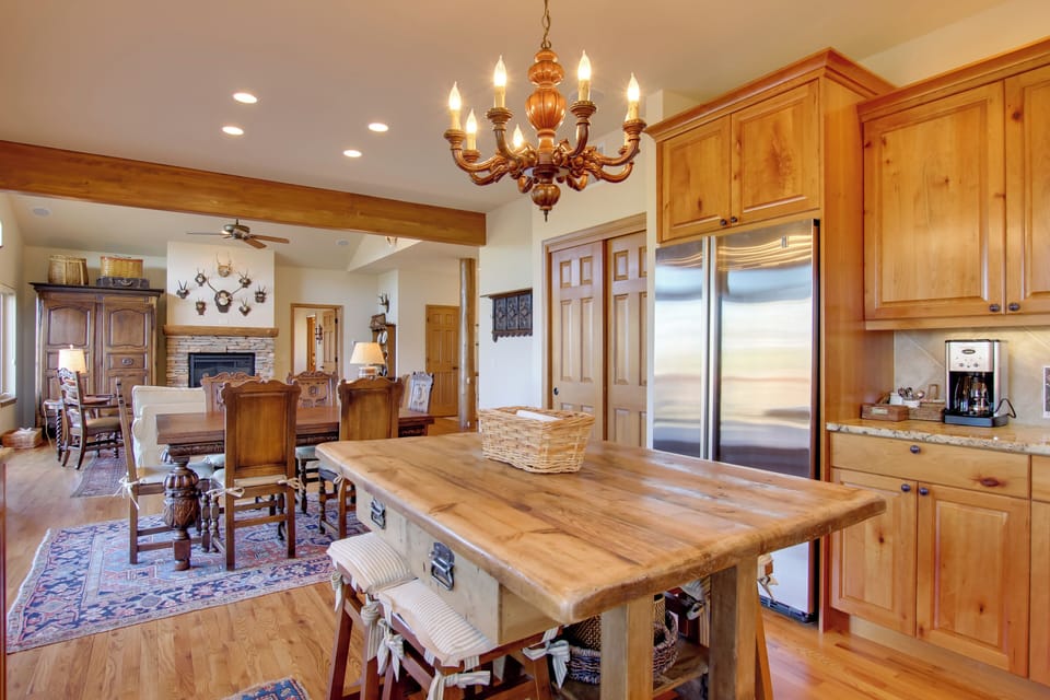 House (4 Bedrooms) | Interior