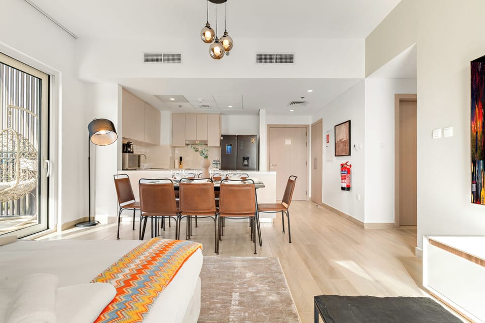 Club Apartment, 4 Bedrooms, Balcony, City View | Living area | 63-inch Smart TV with digital channels, Netflix, streaming services