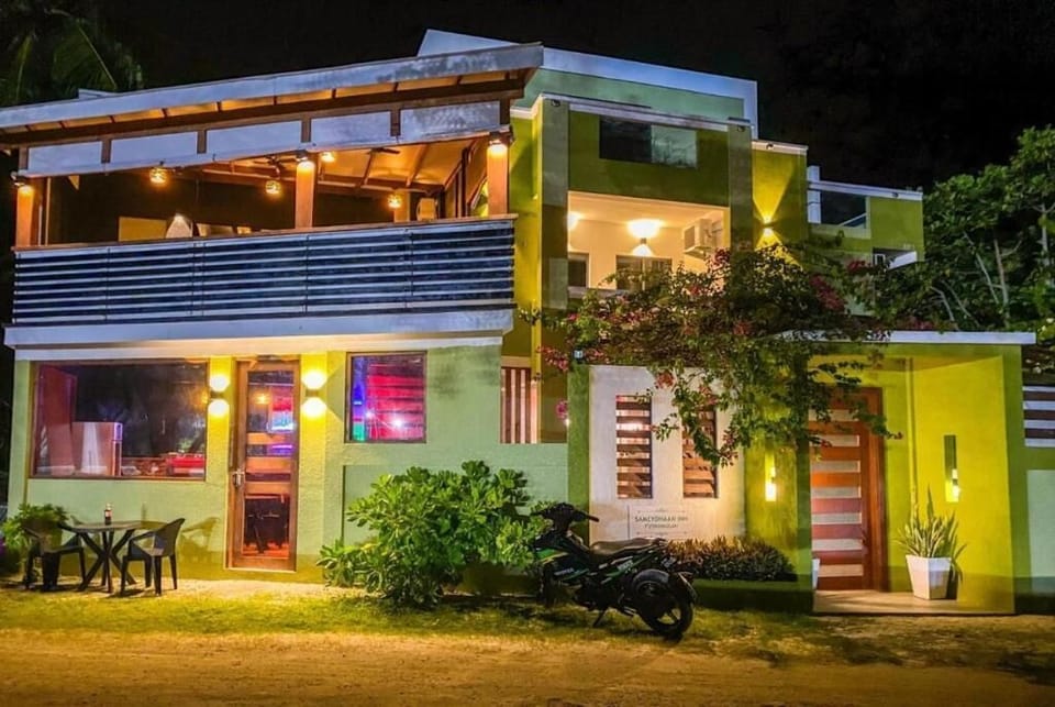 Sameydhaan Inn Bed and Breakfast in Maldives