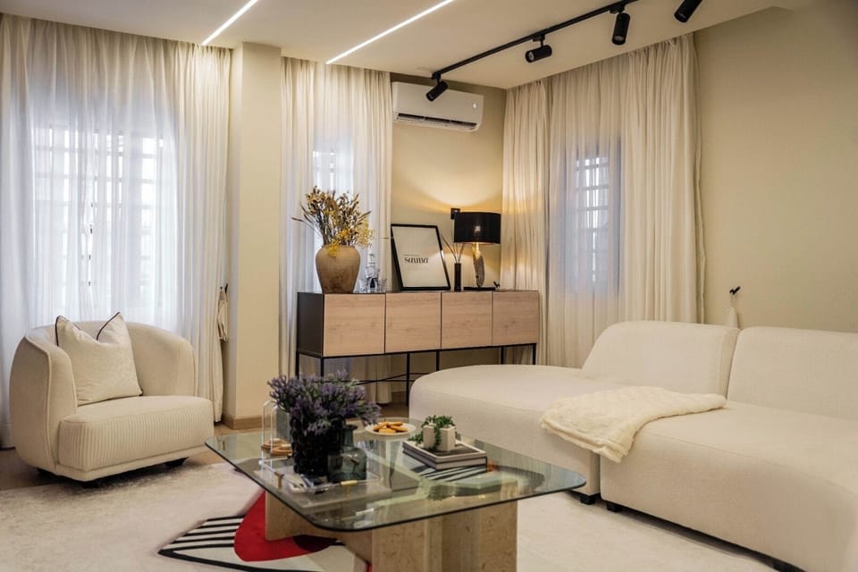 Apartment, Balcony | Living area