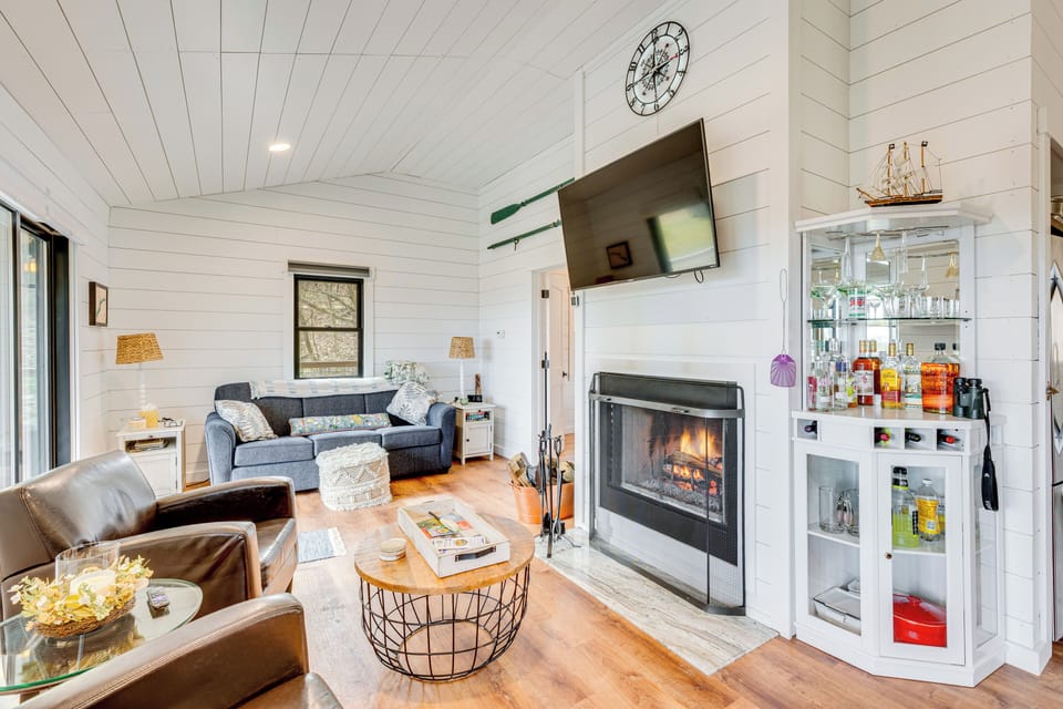 House (2 Bedrooms) | Front of property