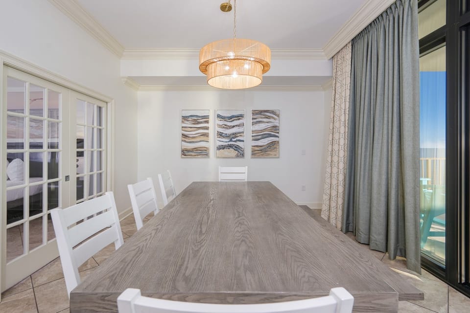 Condo, 3 Bedrooms | Dining