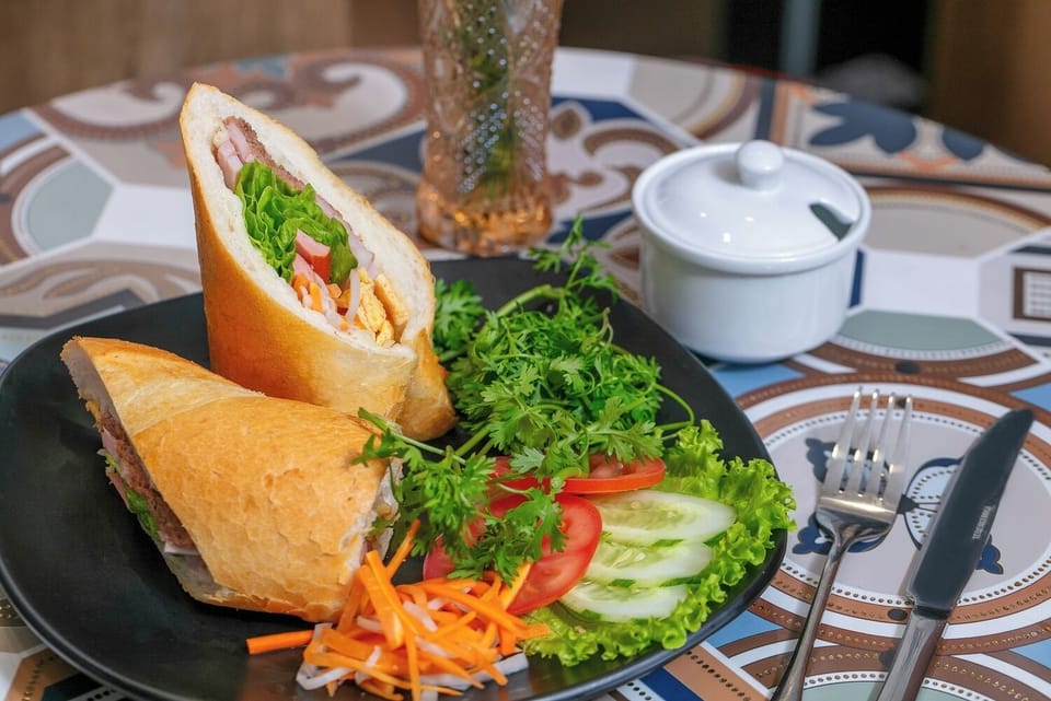 Daily local cuisine breakfast for a fee