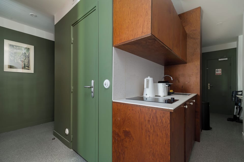 Private kitchenette