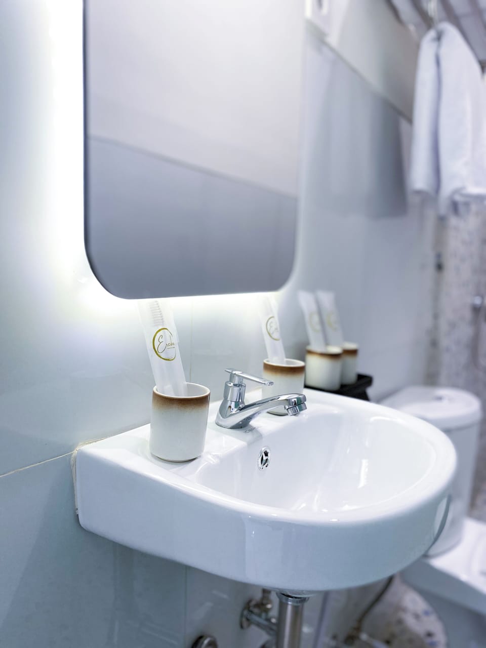 Family Quadruple Room | Bathroom | Shower, free toiletries, slippers, towels