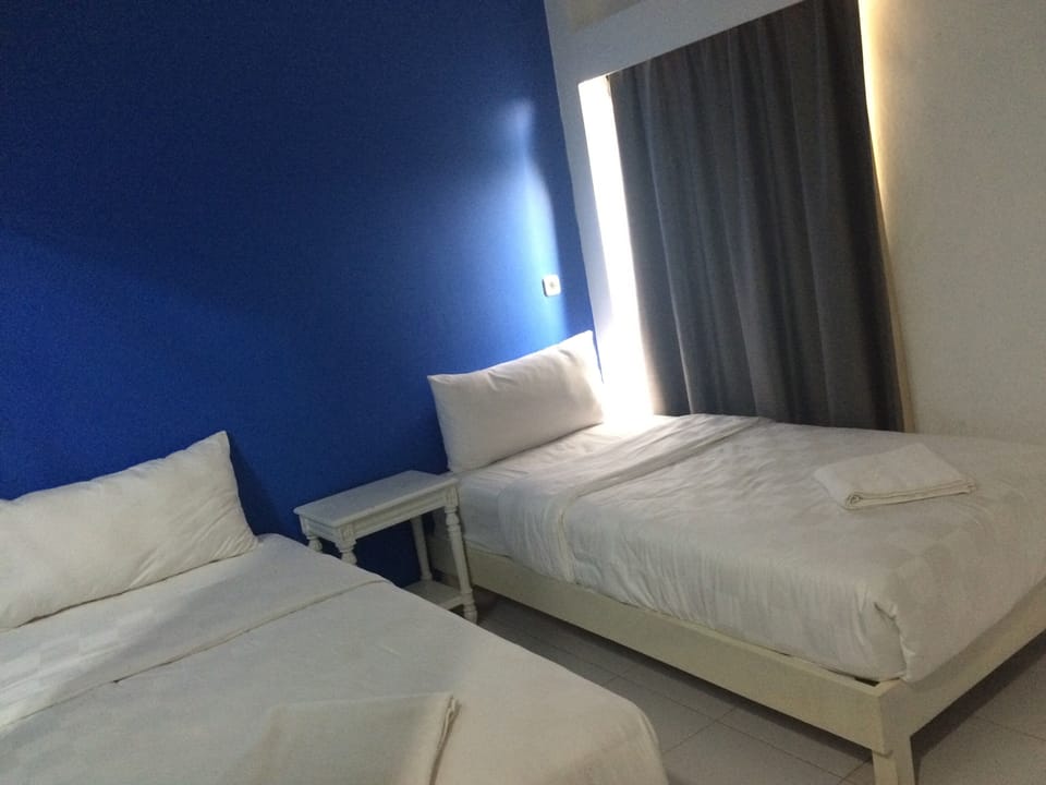 Desk, free WiFi, bed sheets