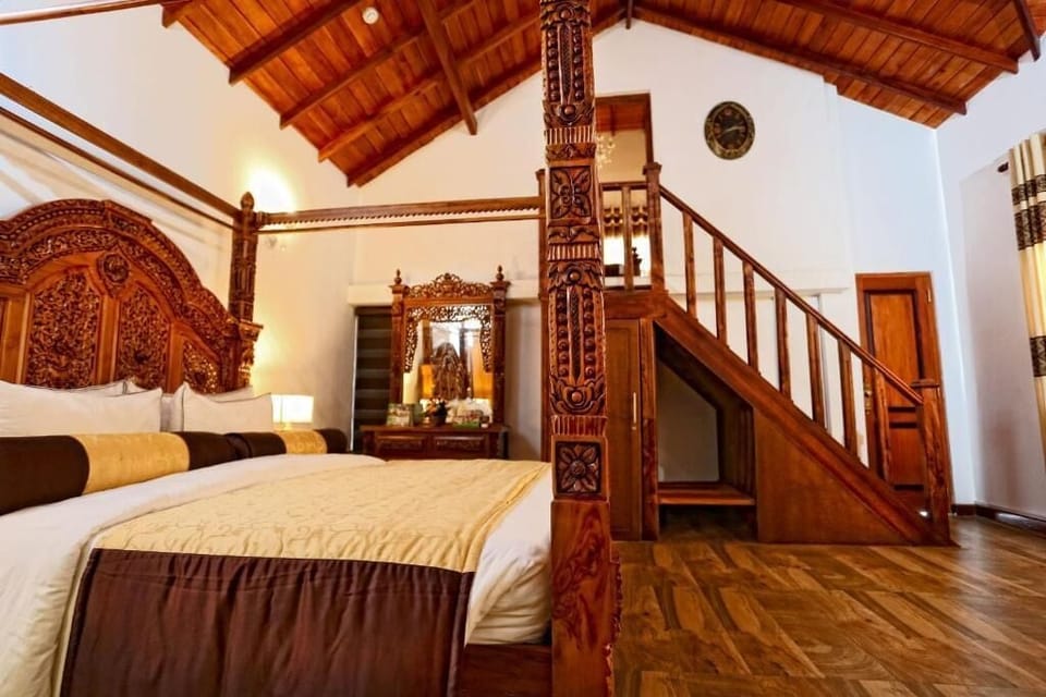 Junior Suite | In-room safe, desk, iron/ironing board, free WiFi
