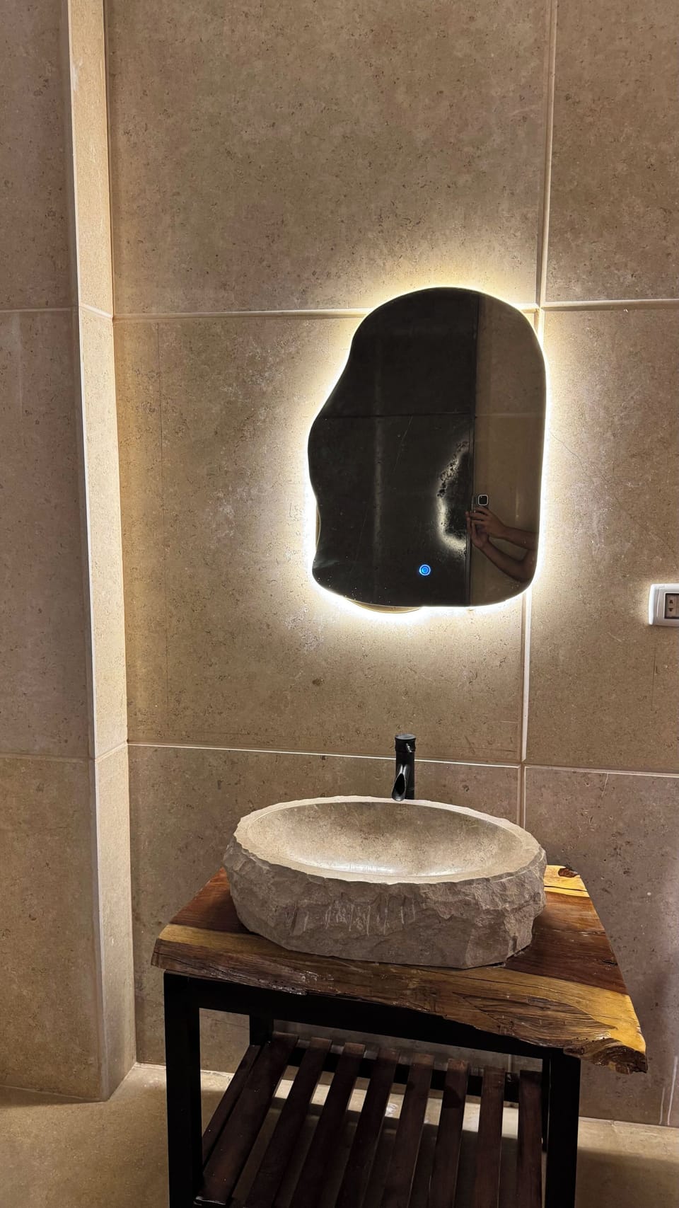 Luxury Suite, Valley View | Bathroom | Free toiletries, towels, soap, shampoo