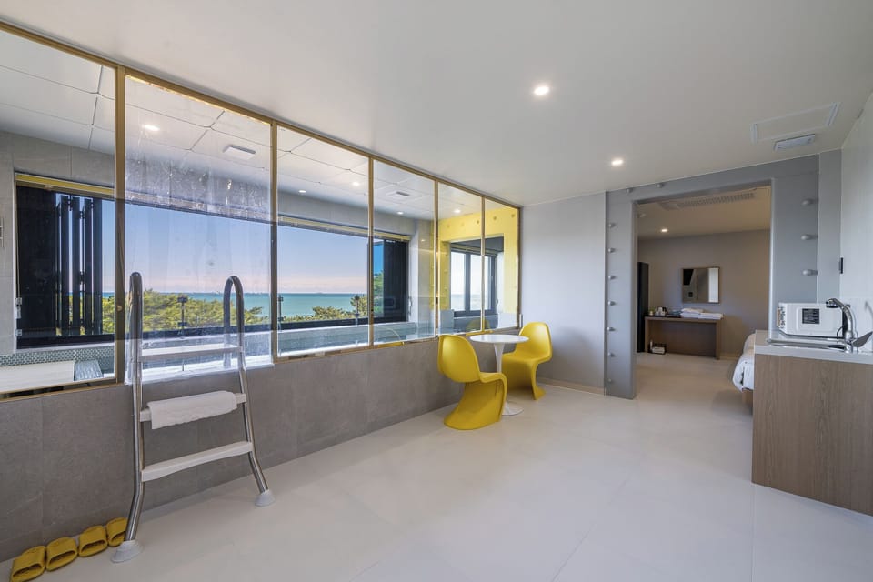 PoolVilla A (302,503,602,702) | Private pool