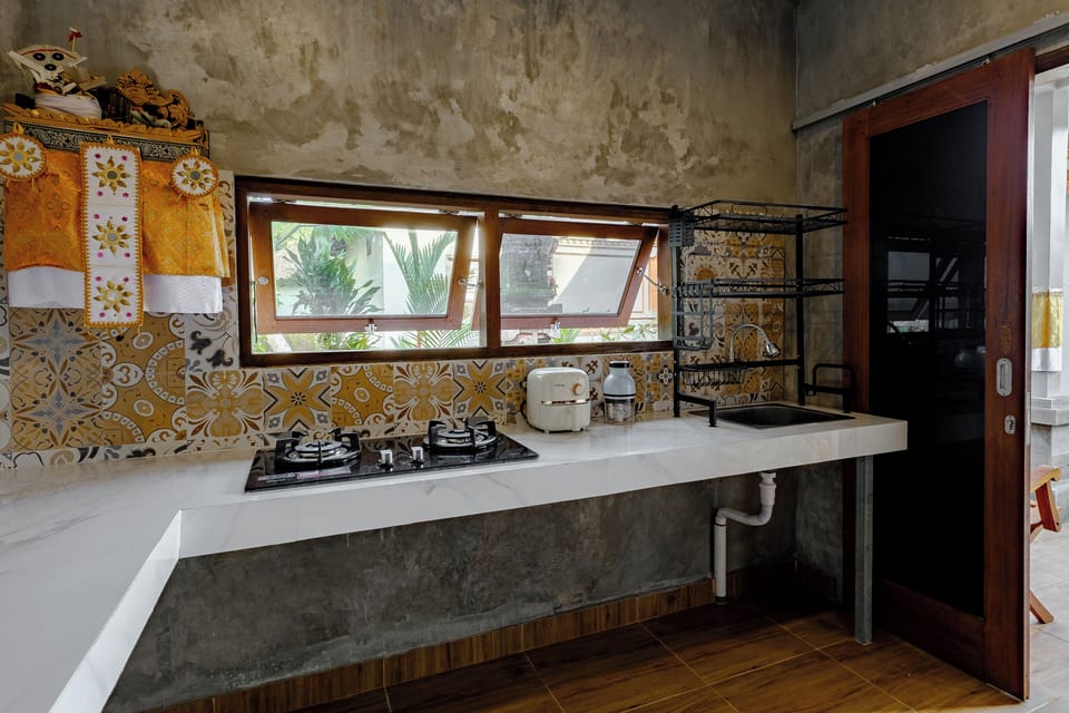 Superior Room, Balcony, Lake View | Private kitchen