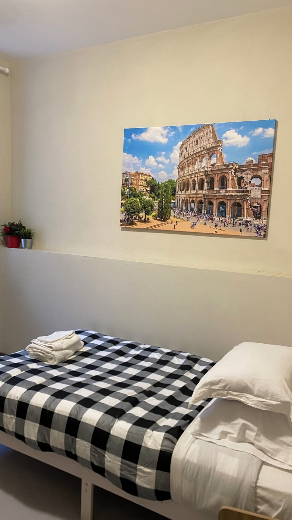 Single Room | Desk, free WiFi