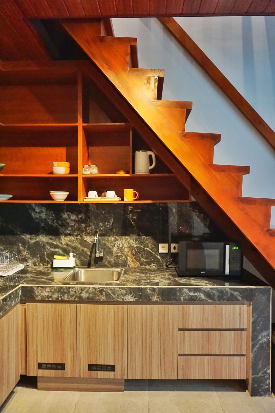 Private kitchenette