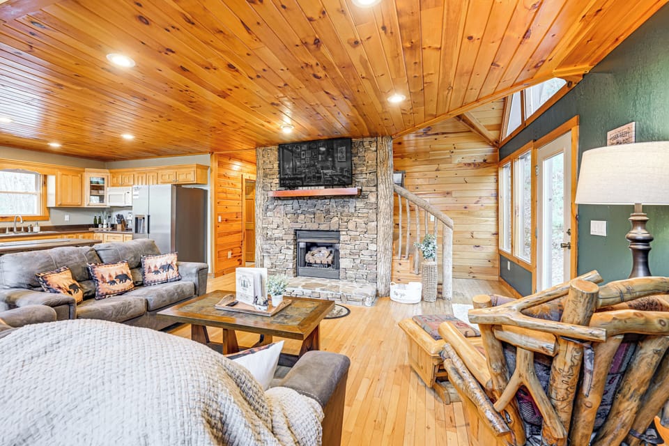 House (2 Bedrooms) | Interior
