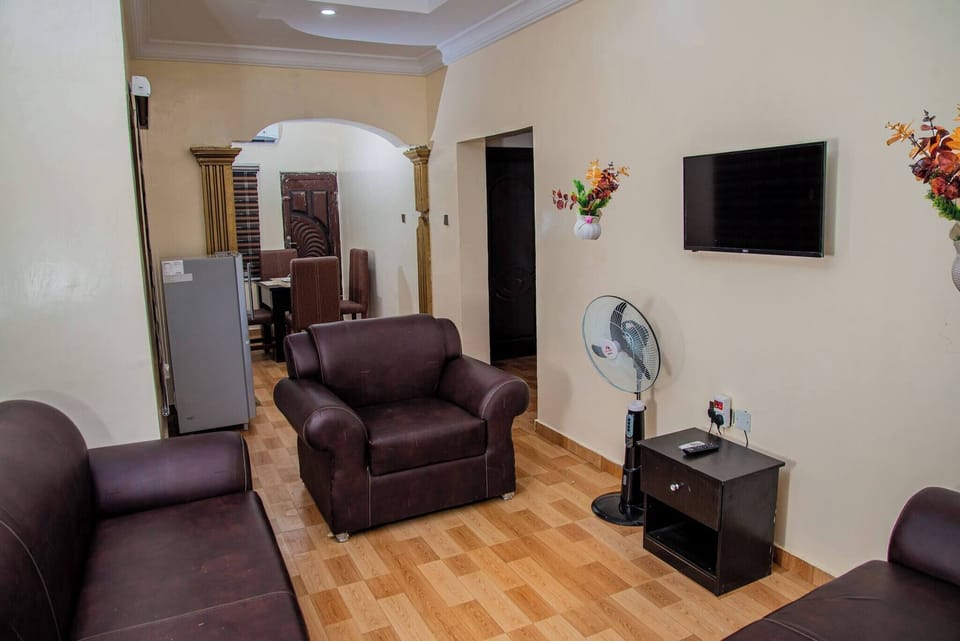 Apartment, 2 Bedrooms | Living room