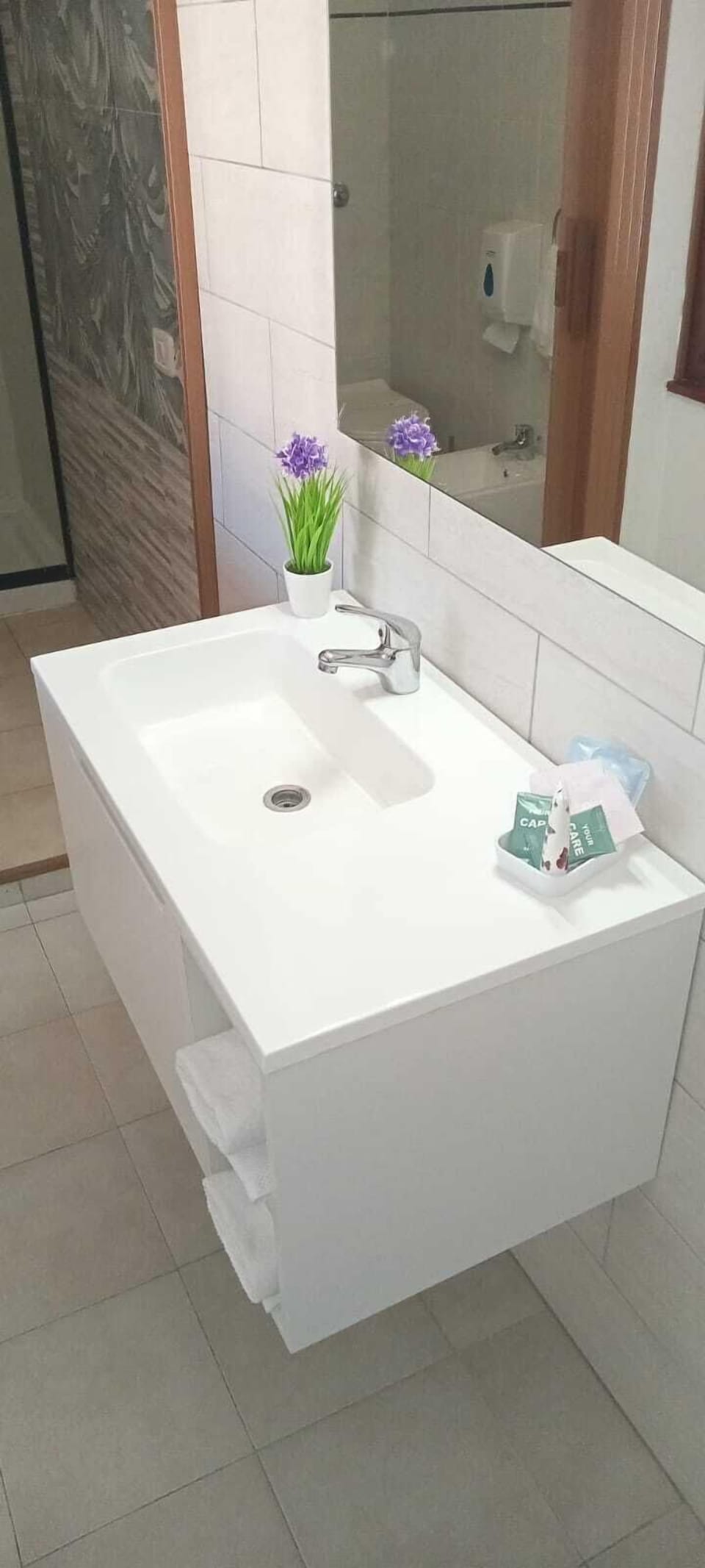 Superior Room, Balcony, Partial Sea View | Bathroom | Bathrobes