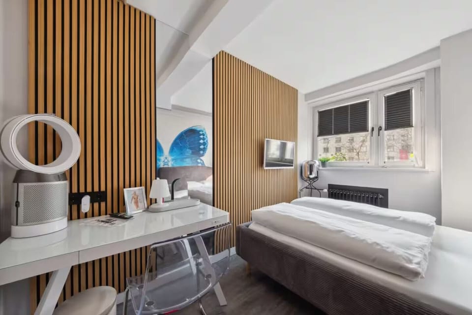 Comfort Double Room, 1 Double Bed, Non Smoking | Free WiFi, bed sheets