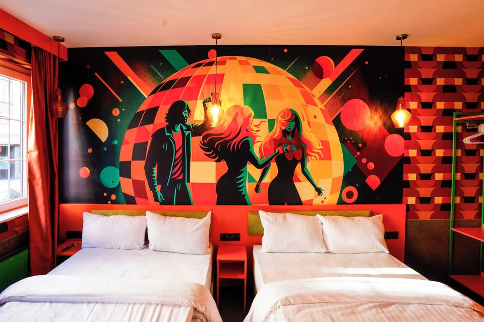 Quadruple Room | Desk, laptop workspace, free WiFi, bed sheets