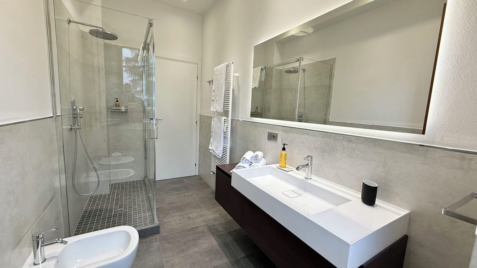 Comfort Apartment | Bathroom