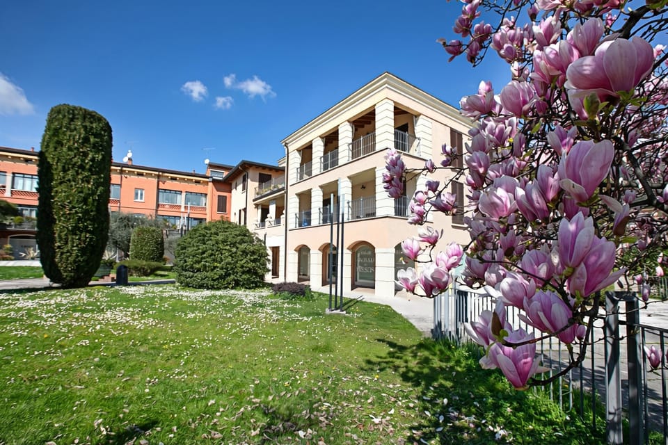 Family Apartment, 2 Bedrooms, 2 Bathrooms, Lakeside (Morgante Salò-Lake view & parking) | Property grounds