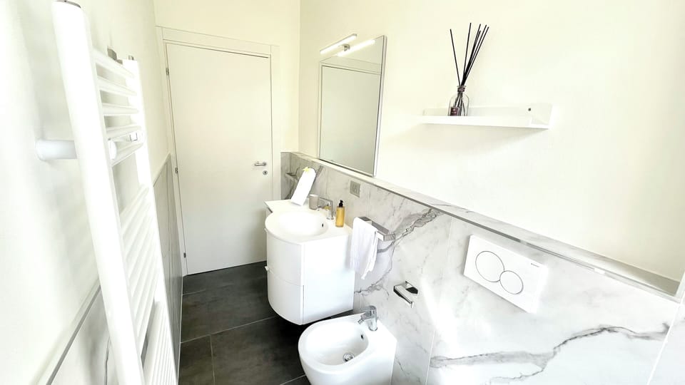 Apartment | Bathroom