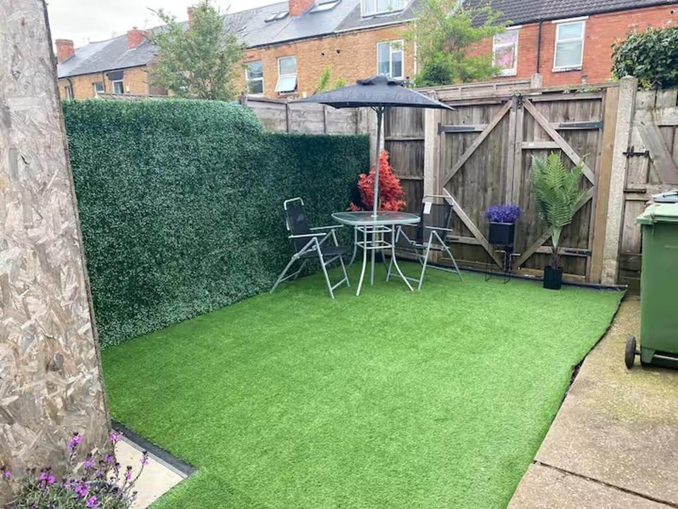House | Outdoor dining