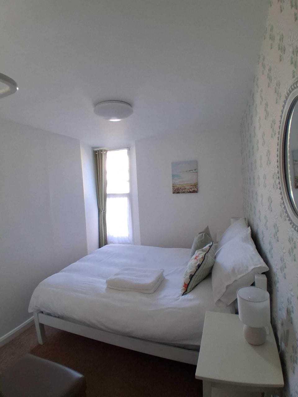 Basic Double Room | Iron/ironing board, free WiFi