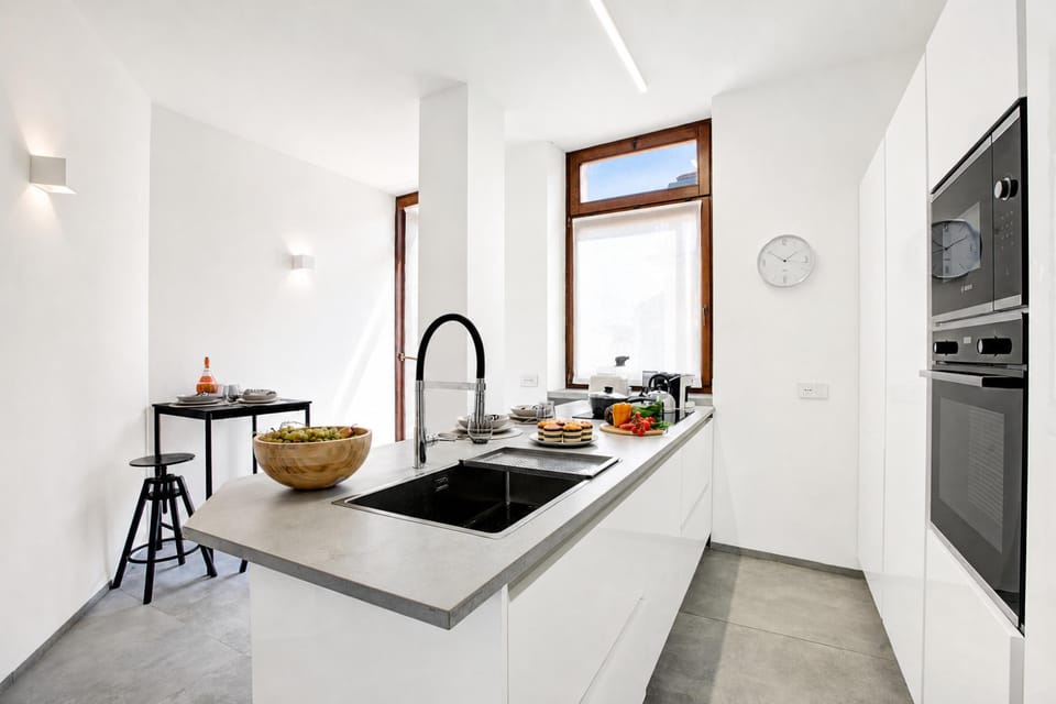 Family Apartment, 3 Bedrooms, Balcony (Quiet Oasis In Riva Heart with) | Private kitchen