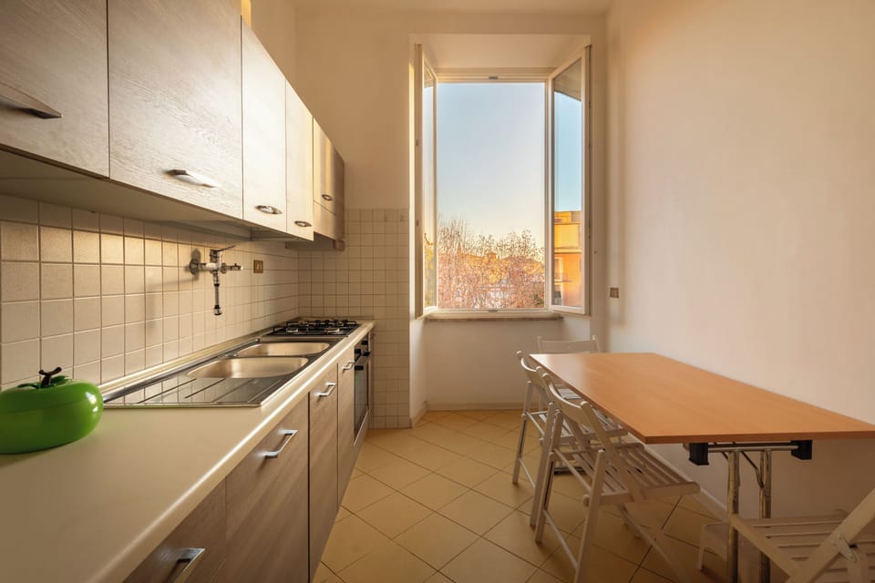 Standard Apartment, City View | Private kitchen
