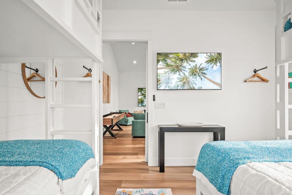 House (5 Bedrooms) | Interior