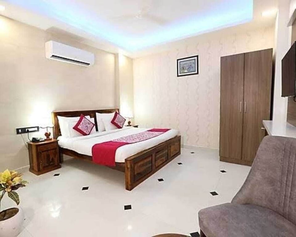 Basic Room | Desk, free WiFi