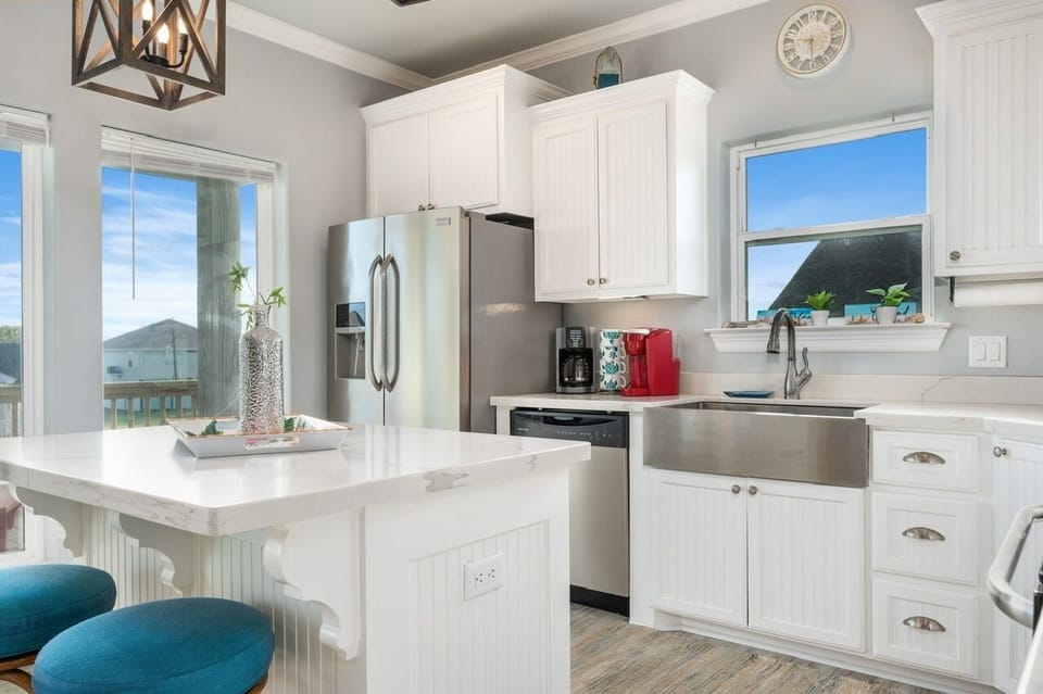 House, 2 Bedrooms | Private kitchen | Fridge, coffee/tea maker