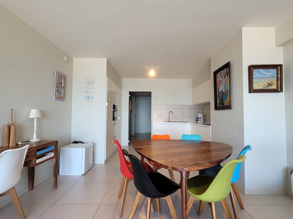 Apartment | Dining