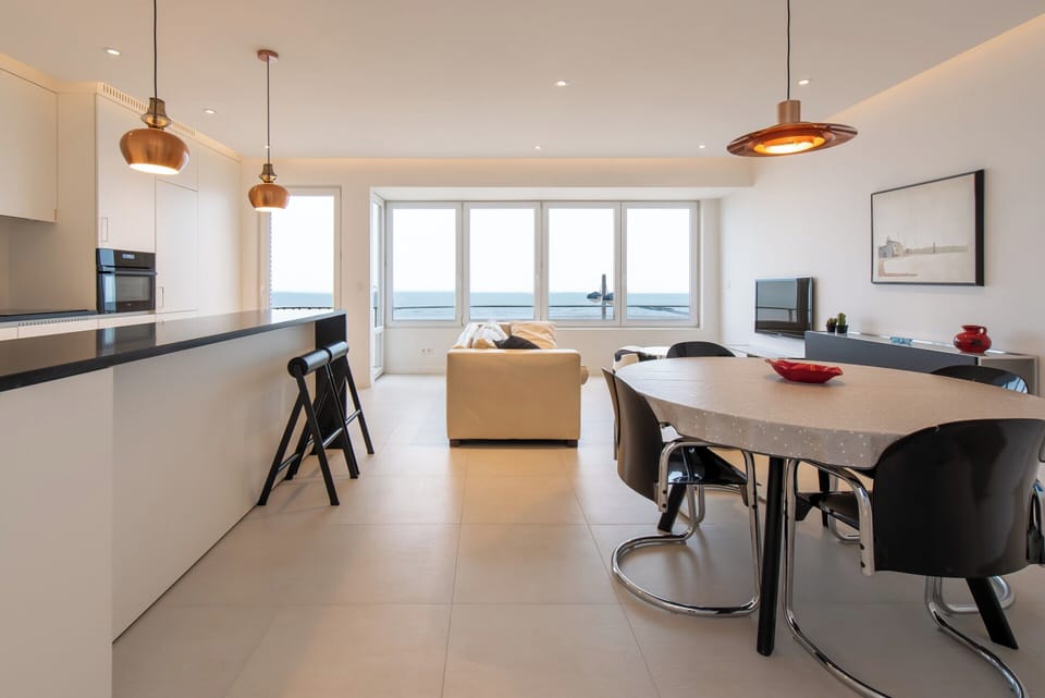 Apartment | Dining