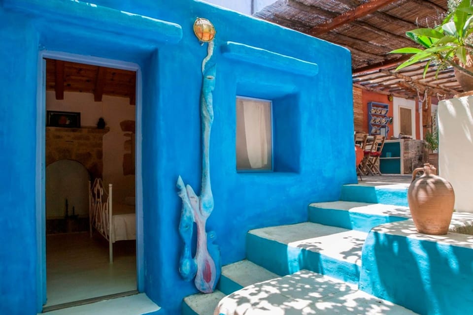 House | 5 bedrooms, desk, Internet