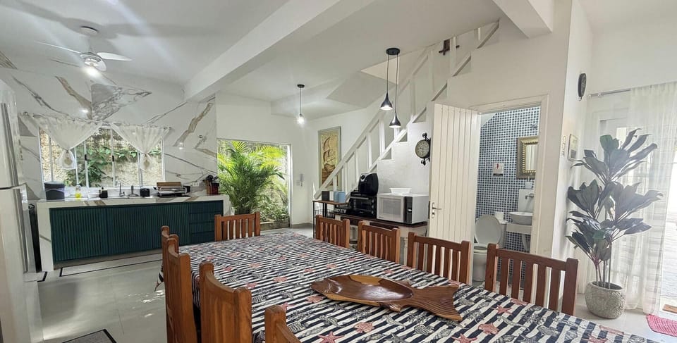 Villa | Dining