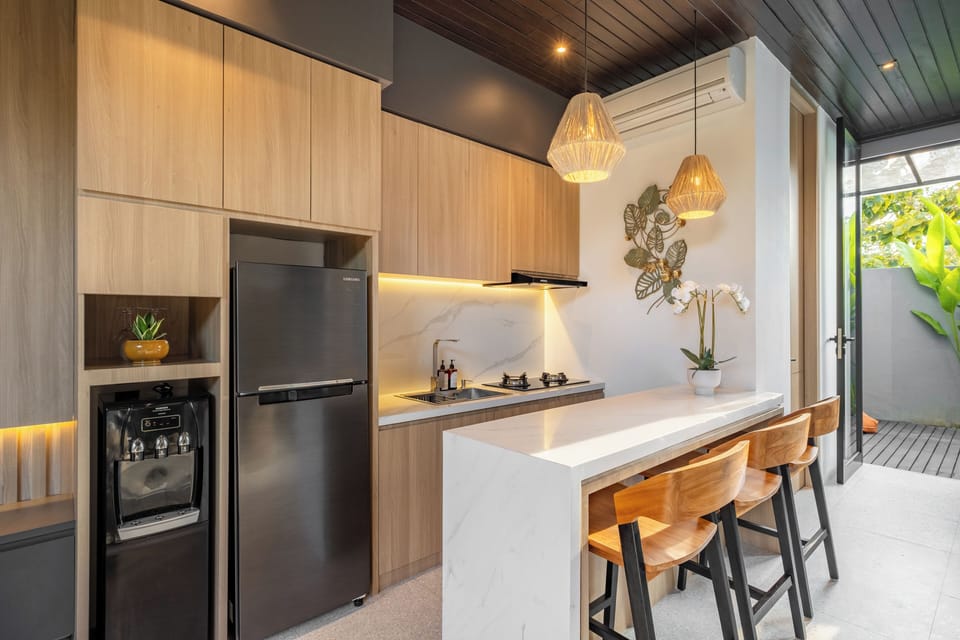 Deluxe Villa, 2 Bedrooms, Garden View | Private kitchenette | Coffee/tea maker, electric kettle, toaster, rice cooker