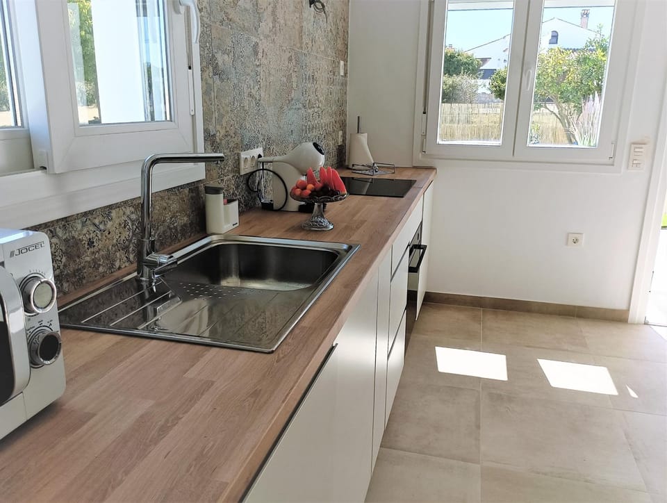 House, Smoking | 2 bedrooms
