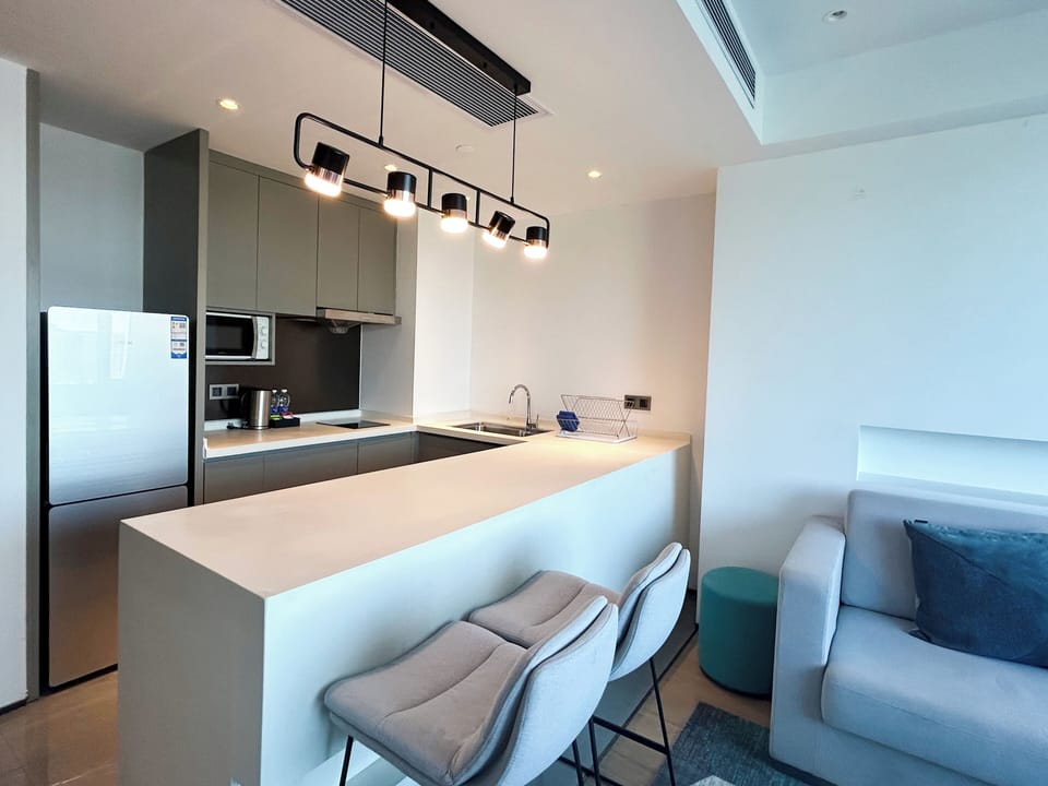 Superior Suite, Kitchenette, River View | Private kitchen | Shared fridge, microwave, stovetop, cookware/dishes/utensils