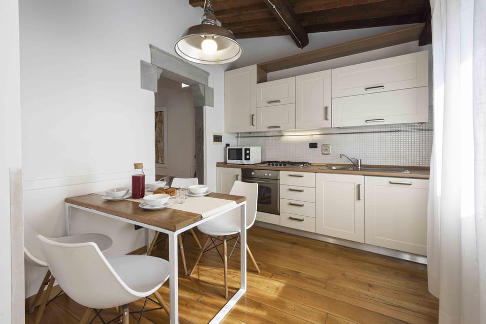 Superior Duplex | Private kitchen | Stovetop, dishwasher, cookware/dishes/utensils