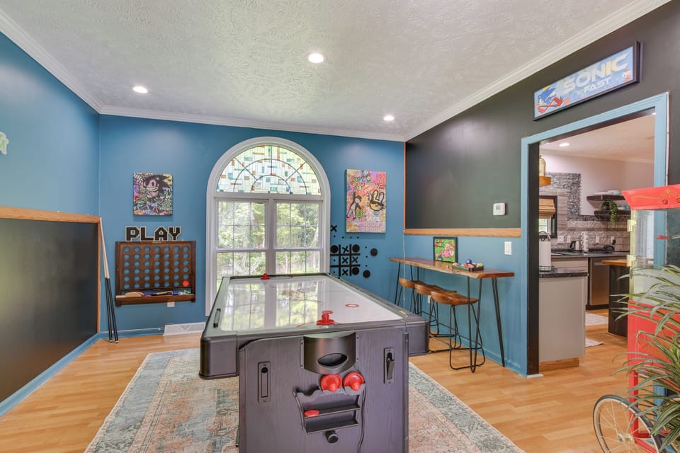 House (4 Bedrooms) | Interior
