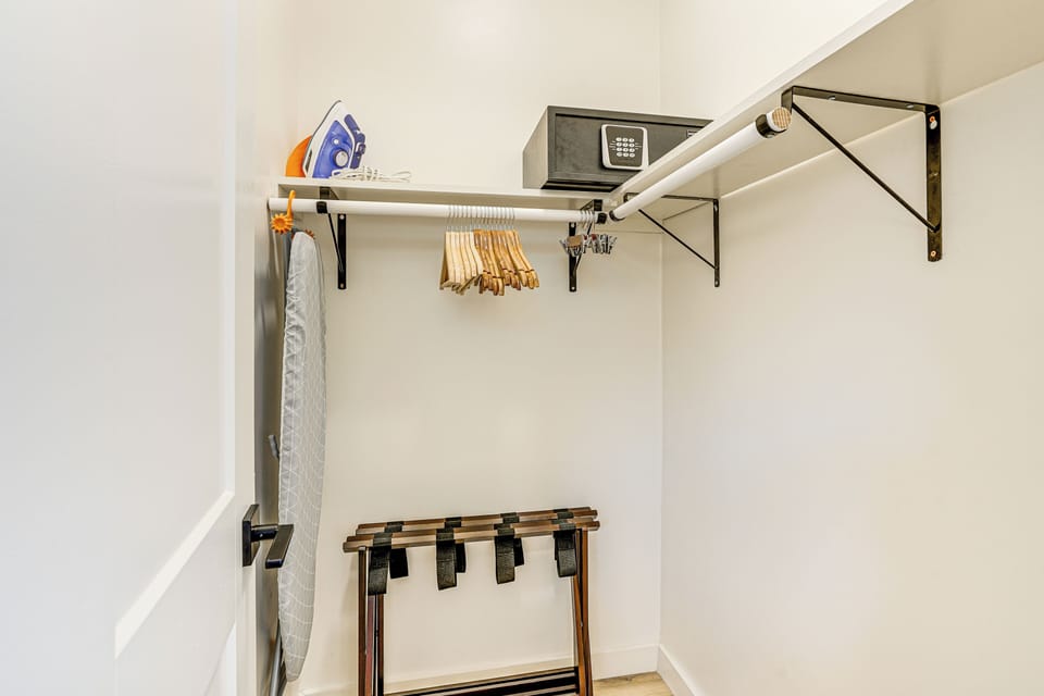 Apartment (1 Bedroom) | Interior