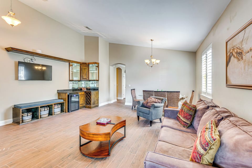 House (3 Bedrooms) | Interior