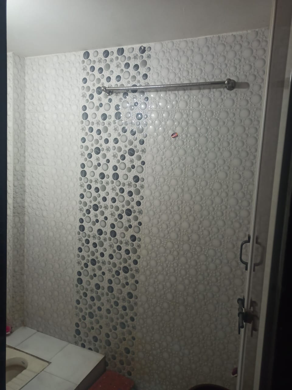 Basic Shared Dormitory | Bathroom | Shower, free toiletries, slippers, towels